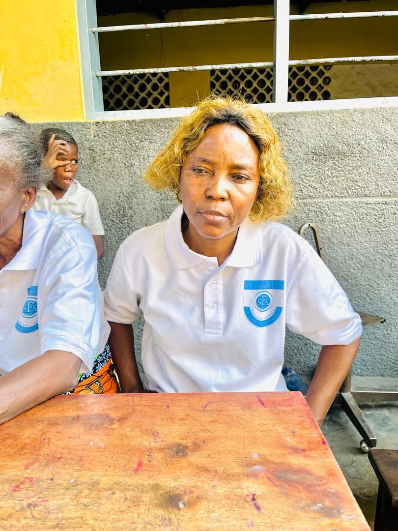 Notre Équipe — Des professionnels dévoués à la réussite des élèves — Complexe Scolaire Saint François Xavier