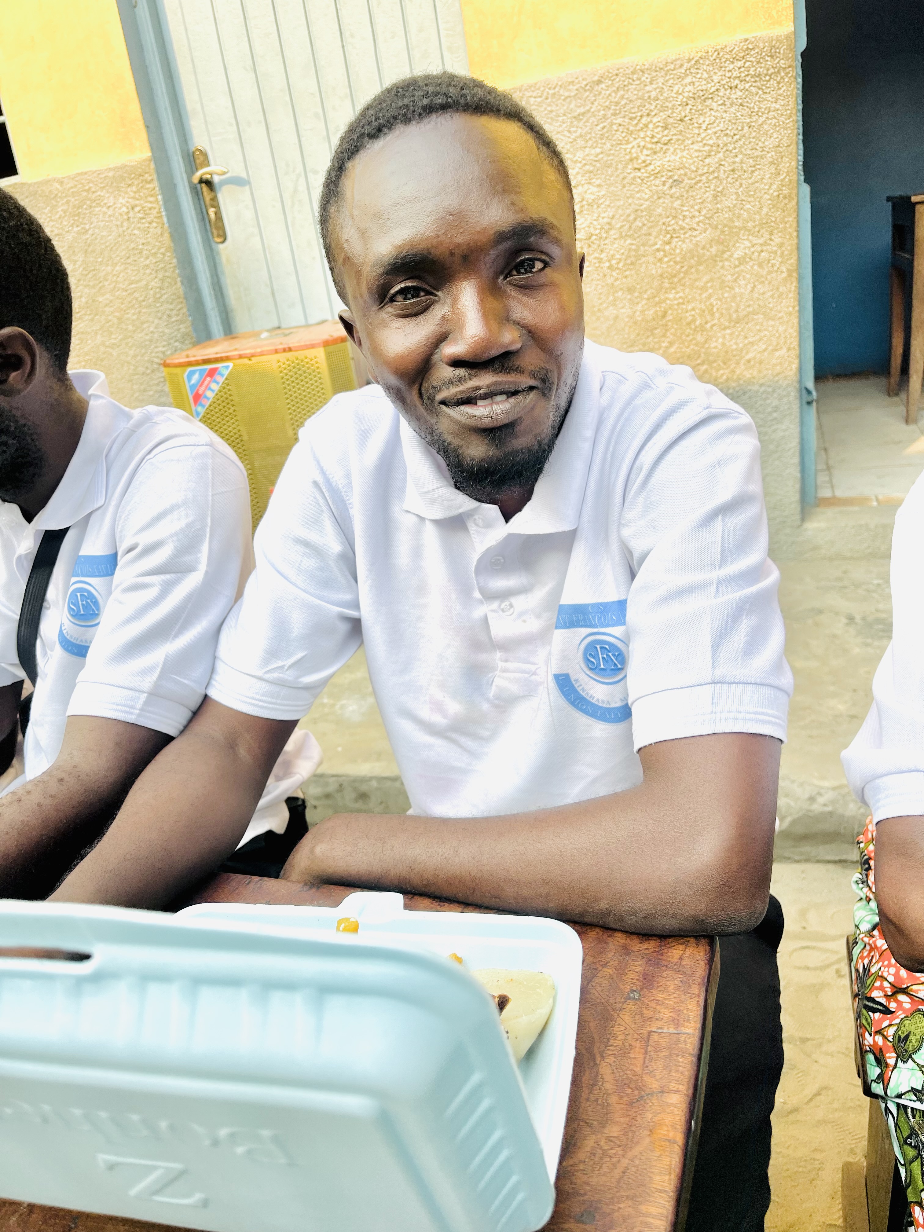 Photo de Lombi Makengo Joël, Caissier Secondaire au Complexe Scolaire Saint François Xavier