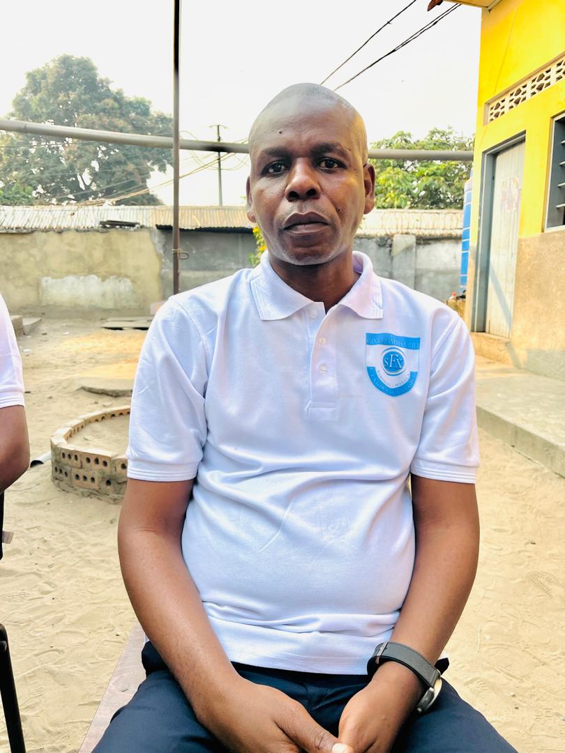 Photo de Nguisani Mukoko Serge, Directeur Principal au Complexe Scolaire Saint François Xavier